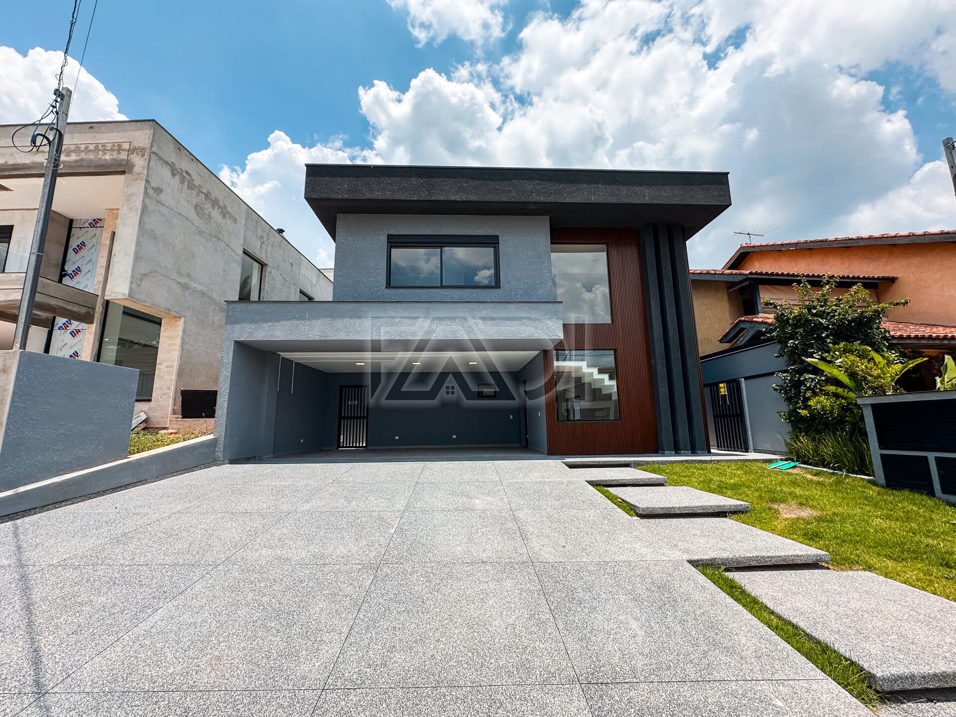 Casa Nova à Venda - Residencial 3 - Alphaville/SP - R$ 4.000.000,00