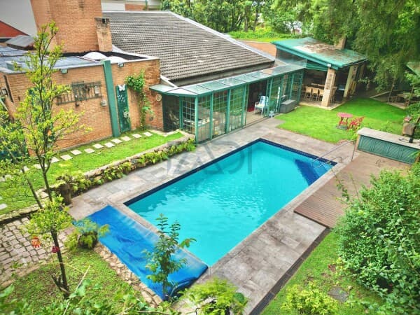 Casa à Venda (795m2) Com Área Verde - Alphaville/SP - R$ 4.200.000,00