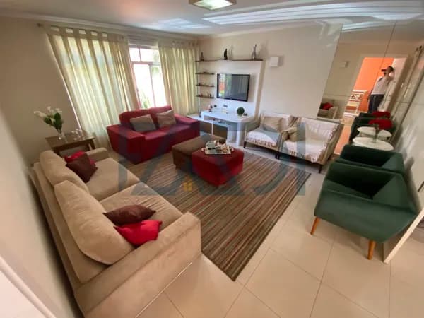 Casa Sobrado (200m2) à Venda - Jd. Maria Estela/SP - R$ 745.000,00