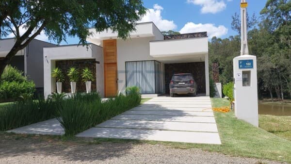 Linda Casa à Venda - Ninho Verde 1 - Porangaba/SP