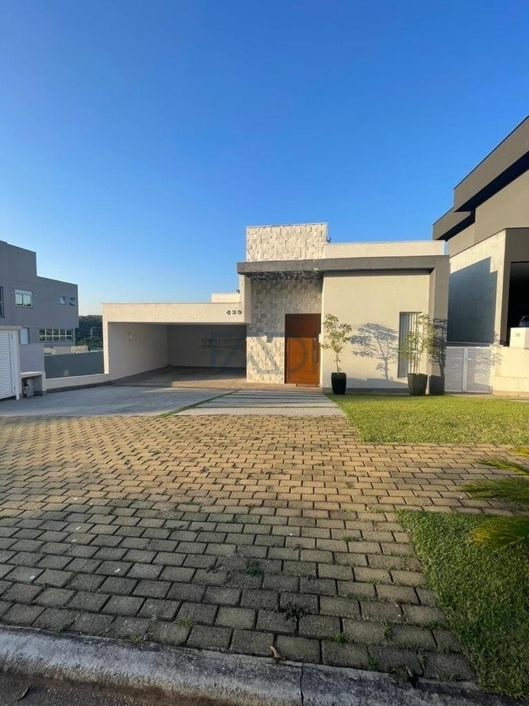 Casa em Condomínio Burle max
