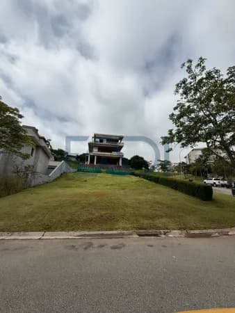 Terreno em Condomínio Genesis 2