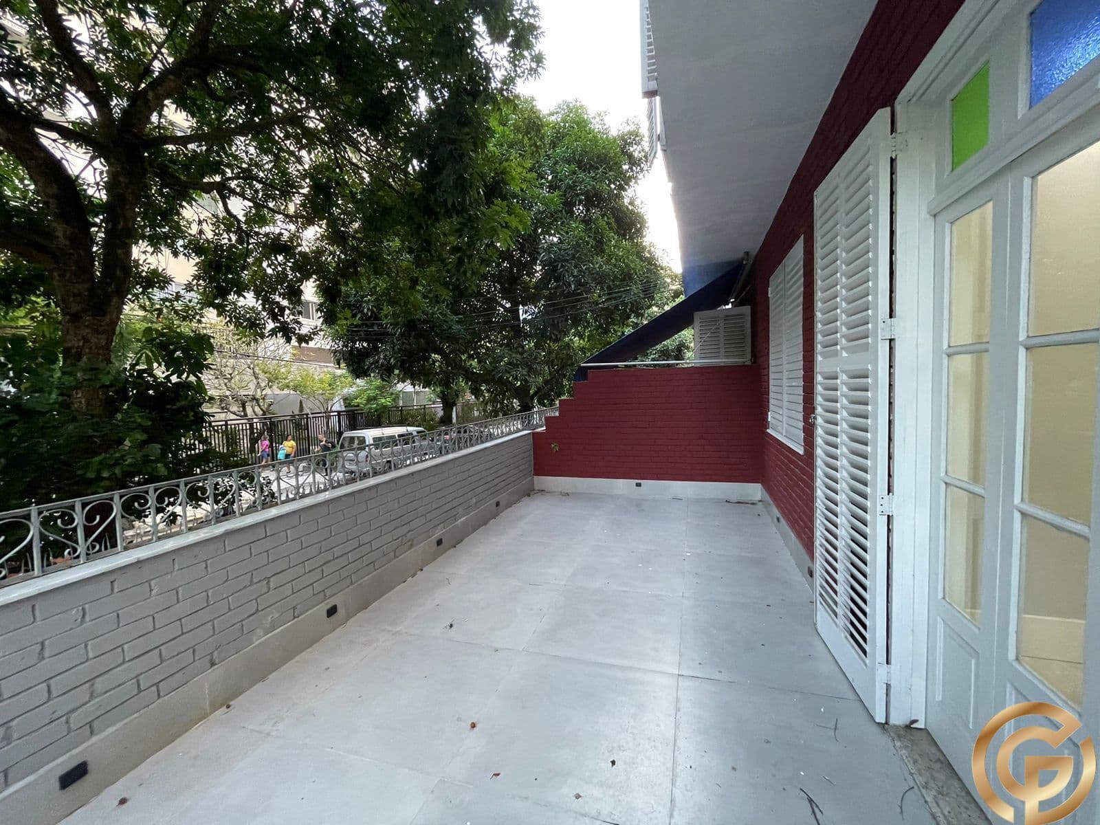Apartamento Garden reformado em Alto Padrão, 2 quartos, sendo 1 suíte, no bairro mais nobre do Rio, Leblon.