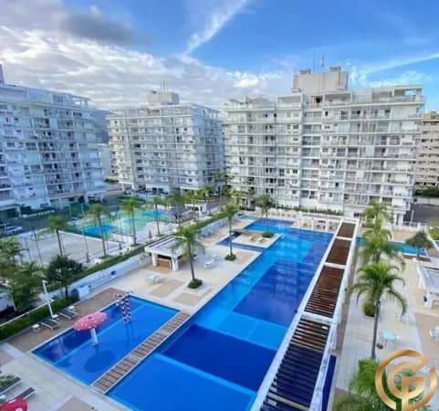 Apartamento de 88m², andar alto, sol da manhã, vista para Piscina e 2 Vagas em subsolo, na melhor planta do Wonderfull Resort