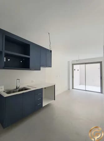Apartamento Garden de Sala/Quarto com VAGA, Silencioso e Fundos, ideal para Moradia na João Lira, Leblon