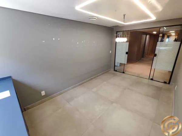 AMÉRICAS AVENUE BUSINESS SQUARE | SALA CORPORATIVA | 260m² | 6 VAGAS