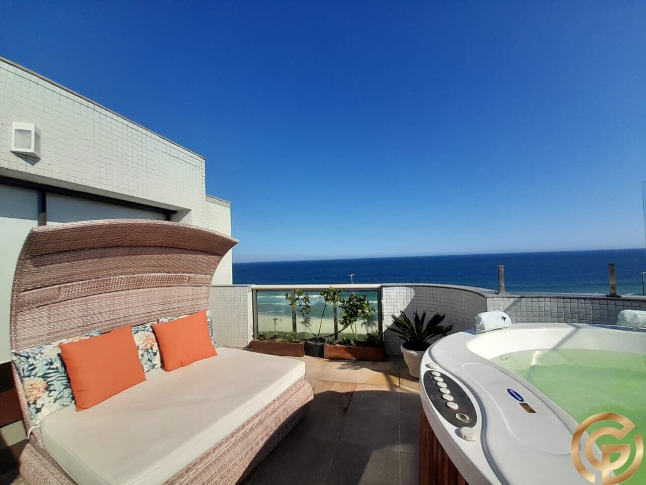 Cobertura dúplex 232m² – 3 suítes – Vista total mar – Sunset Drive Barra da Tijuca
