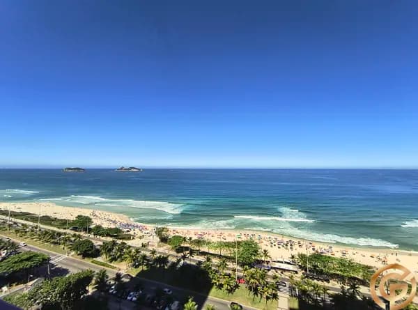 Apartamento Dúplex 310m² Frente Mar – Praia Barra da Tijuca
