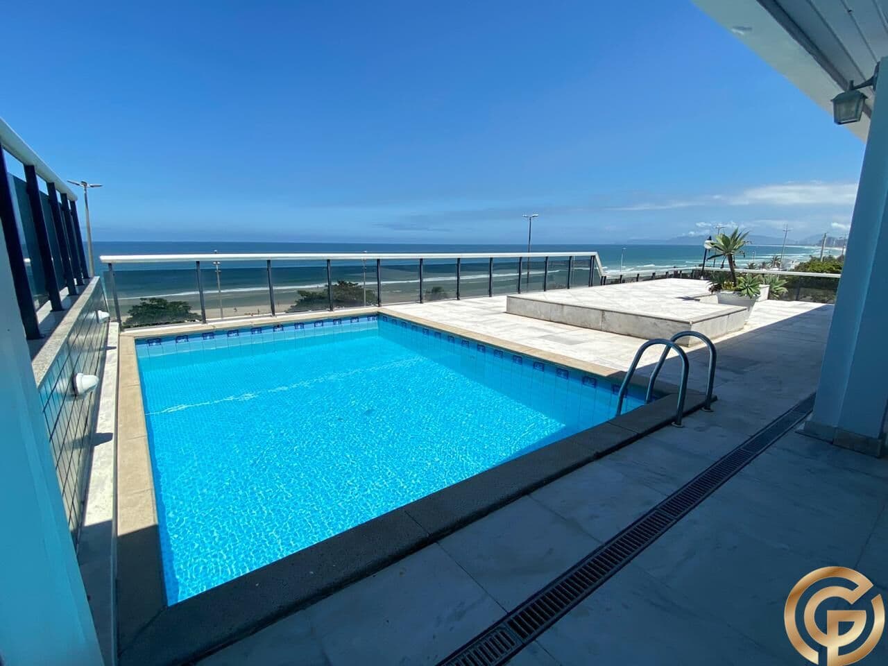 Cobertura Triplex Frente Mar na Av. Lúcio Costa – 858m² – 6 Vagas – Barra da Tijuca