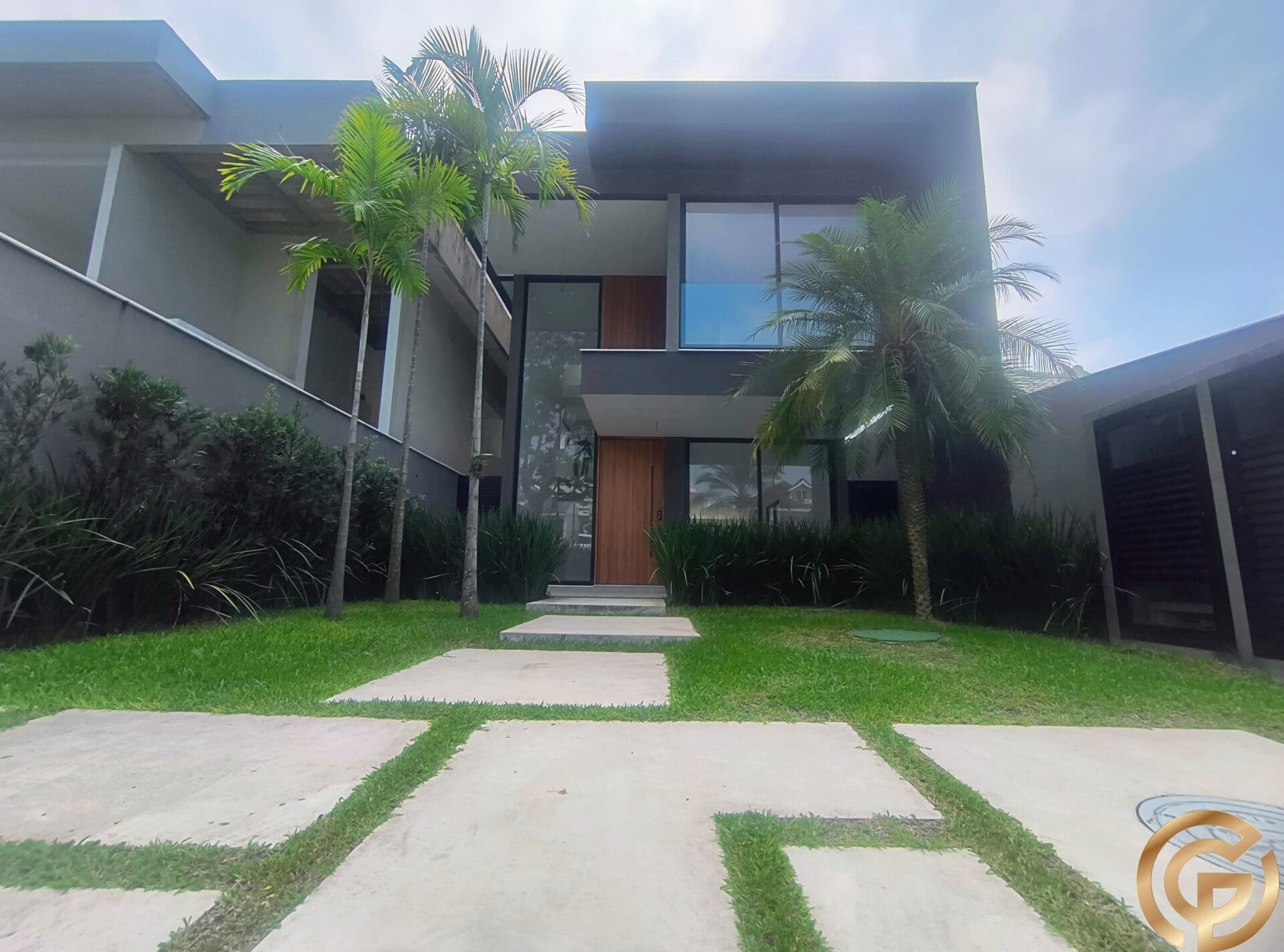 Casa de Luxo contemporânea no Interlagos de Itaúna, 4 suítes, Sotão, Lazer incrível e super nova.
