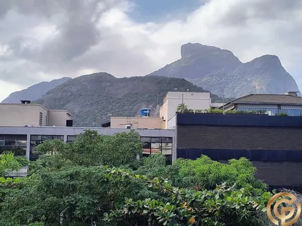 Cobertura Linear 181m² no Jardim Oceânico – Vista Pedra da Gávea e 2 Vagas