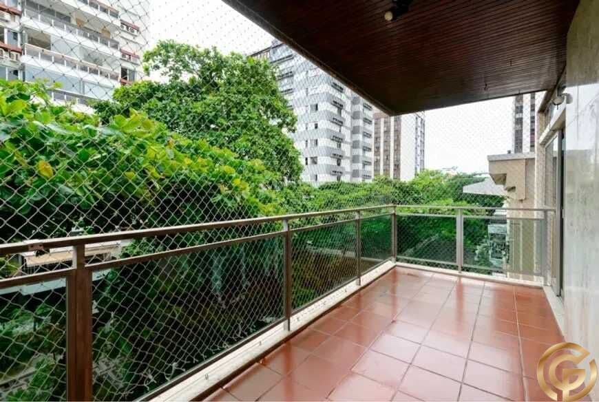 Apartamento no Quadrilátero de Ipanema | 3 Quartos | 2 Vagas | 128m² | Próximo à Praia