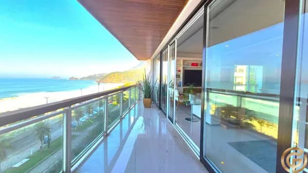 Apartamento de 230m², Frontal mar, Reformado em Alto Padrão, 3 Suítes, em Condomínio Clube, Praia de São Conrado.
