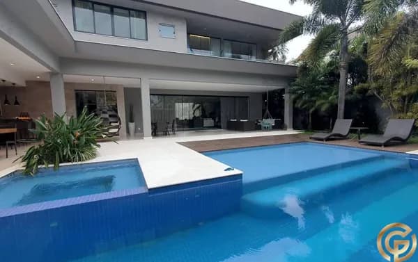 Casa de Alto Padrão, moderna, 760m² no Del Lago, 4 suítes, closet e um lindo Lazer