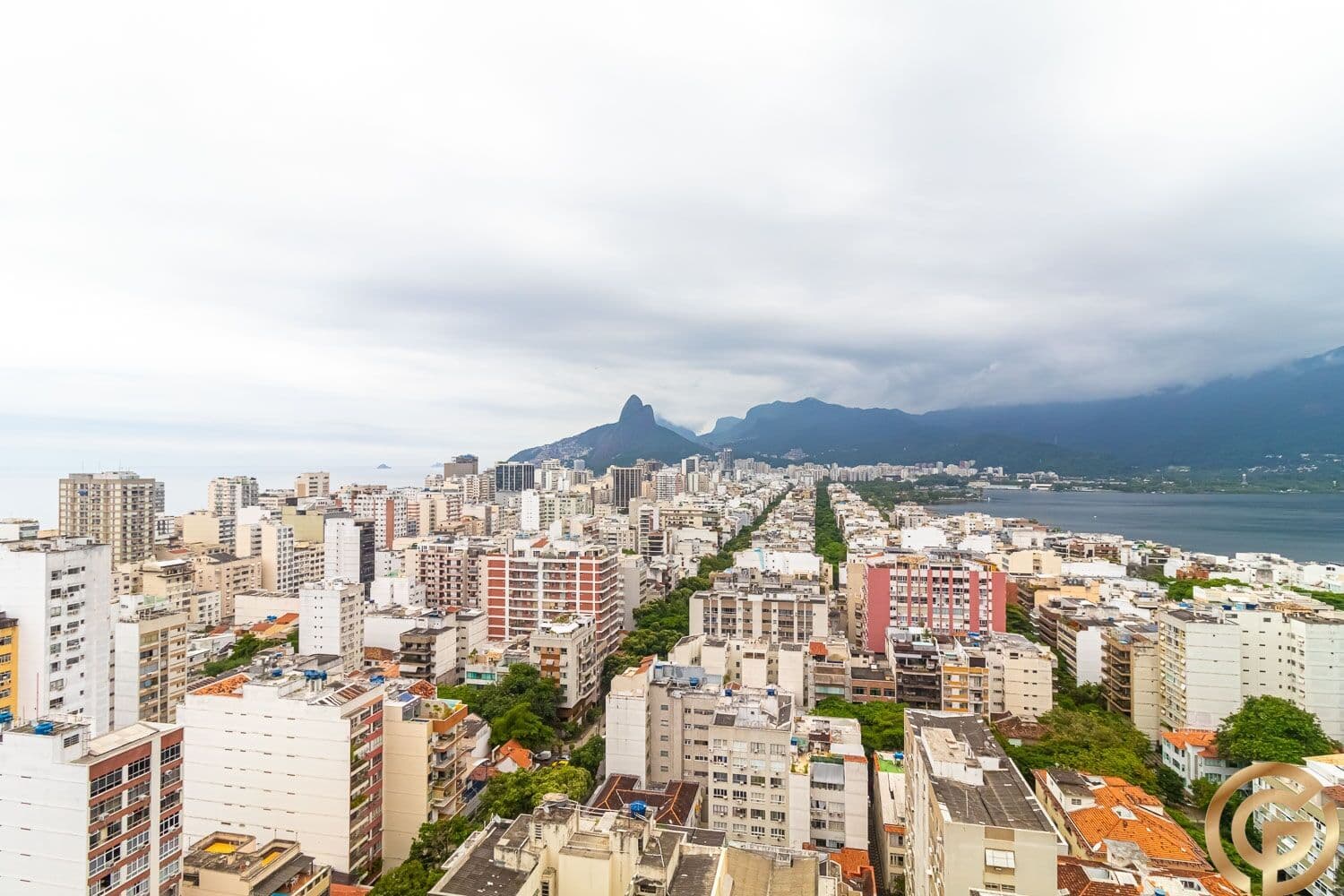 Apartamento Reformado 3 Quartos na Rua Nascimento Silva – Ipanema