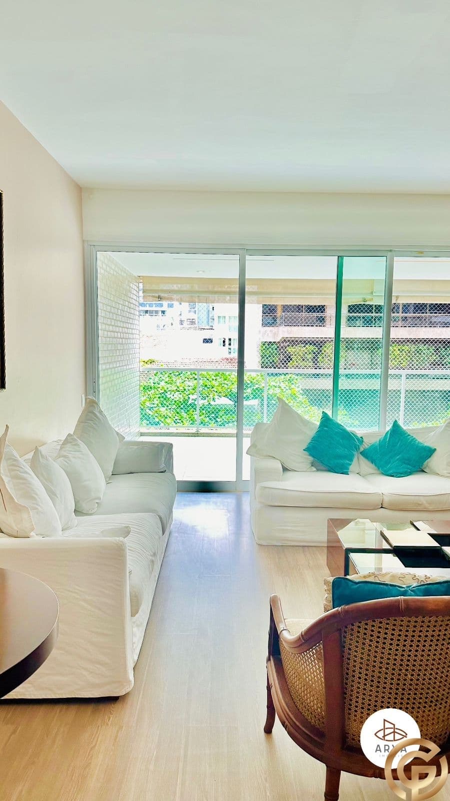 Apartamento Alto Padrão, 170m², 4 quartos, 2 vagas, João Lira, Posto 11 Leblon