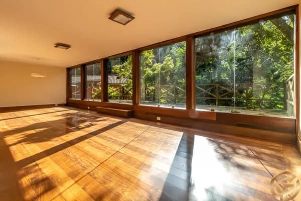 Casa Triplex, Alto Padrão, 5 quartos, totalmente reformado num dos melhores Condomínios com Lazer de São Conrado.