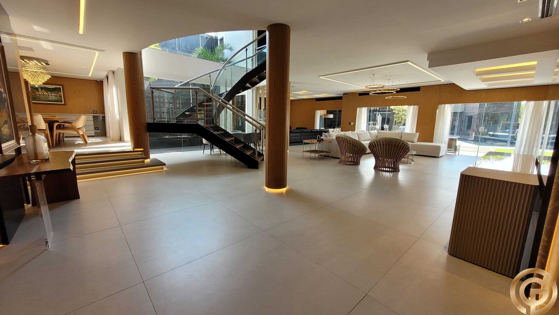 Mansão de Alto Luxo, 5 Suítes com closet, Lote em Duna, 1096m², no MELHOR CONDOMÍNIO DA BARRA DA TIJUCA.