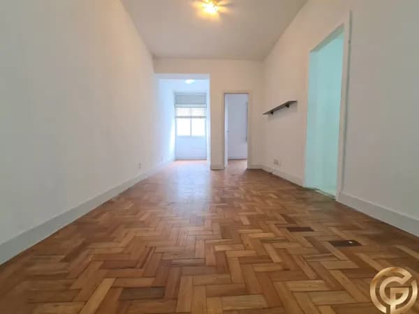 Apartamento de 1 quarto, 1 vaga, com alto potencial de rentabilidade, em Copacabana. Pertinho do Metrô.