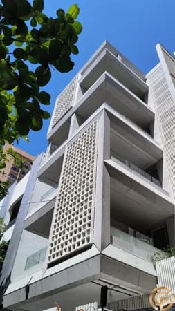 Apartamento Alto Padrão, Studio com VAGA, andar alto e vista frontal, ideal para aluguel temporada short-stay