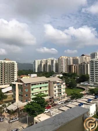 Apartamento à Venda com Varanda e Suíte | 52m² | 1 Vaga | Rua Clementina de Jesus,