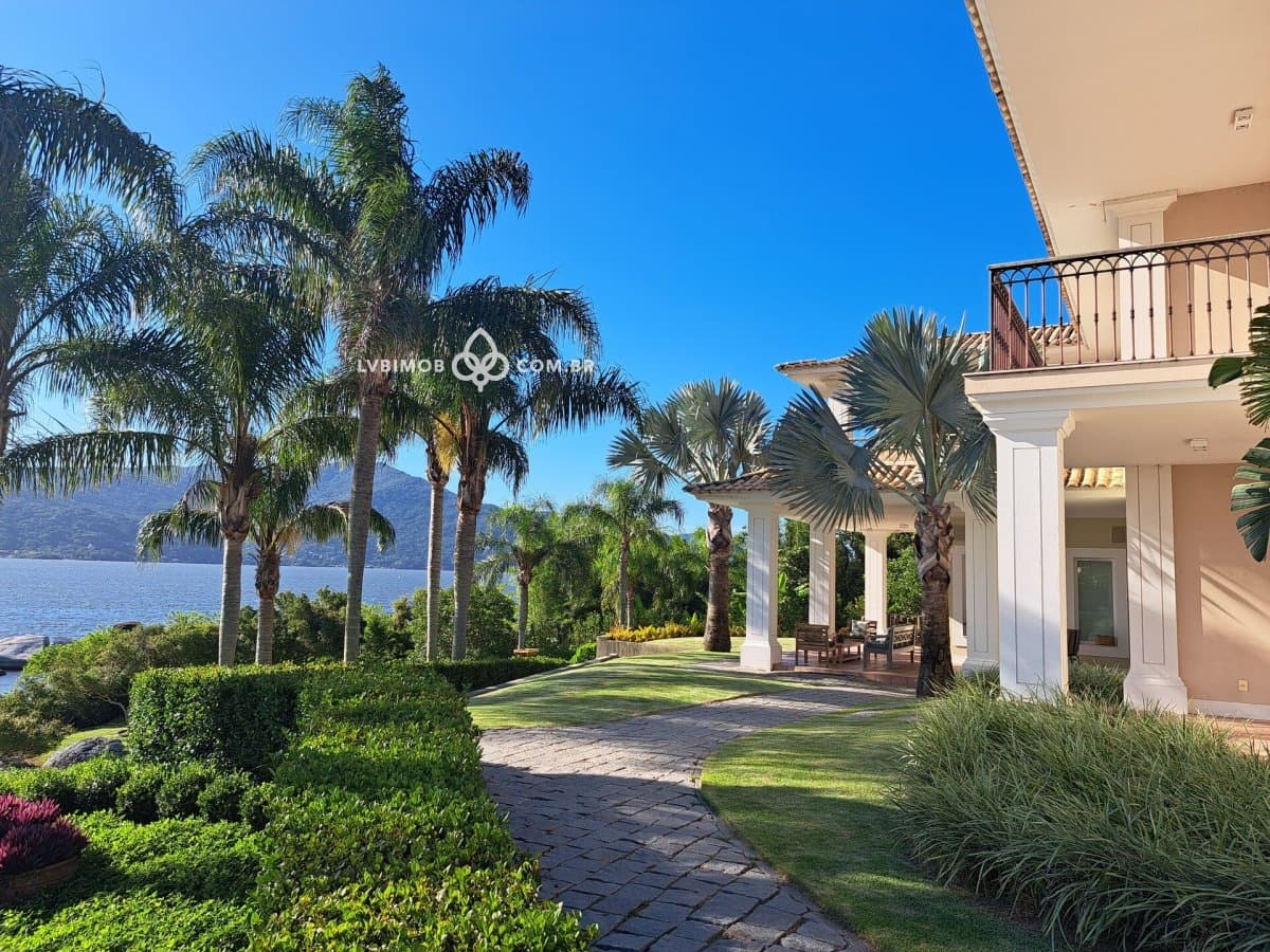 Casa Alto Padrão para Venda em Barra da Lagoa Florianópolis-SC