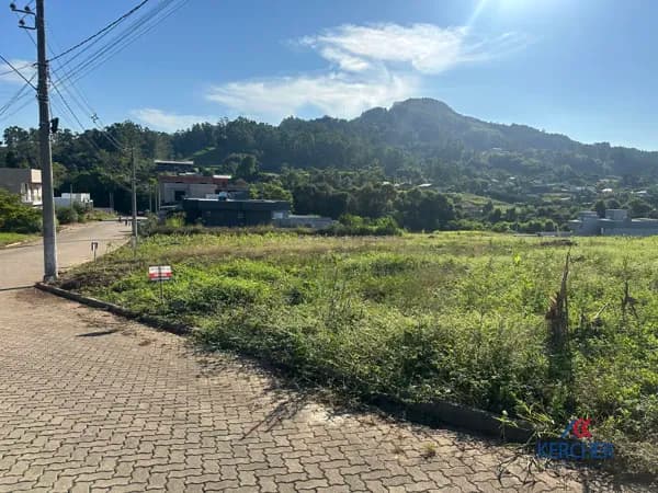 Terreno no Centro de Tupandi