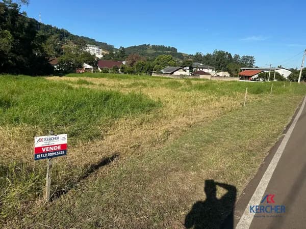 Terreno de 5.577m² à venda no Centro de Tupandi – Amplo e bem localizado