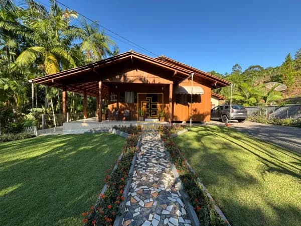 Espetacular sitio em Ascurra