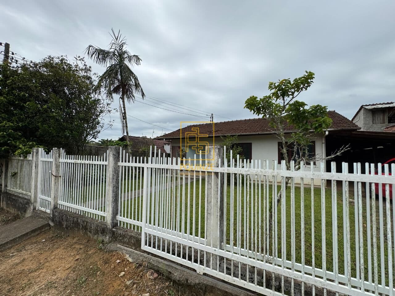 Casa com duas moradias no Bairro dos Estados – Ideal para Investimento