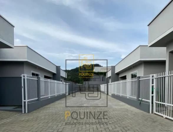 CASA EM CONDOMINIO VILA