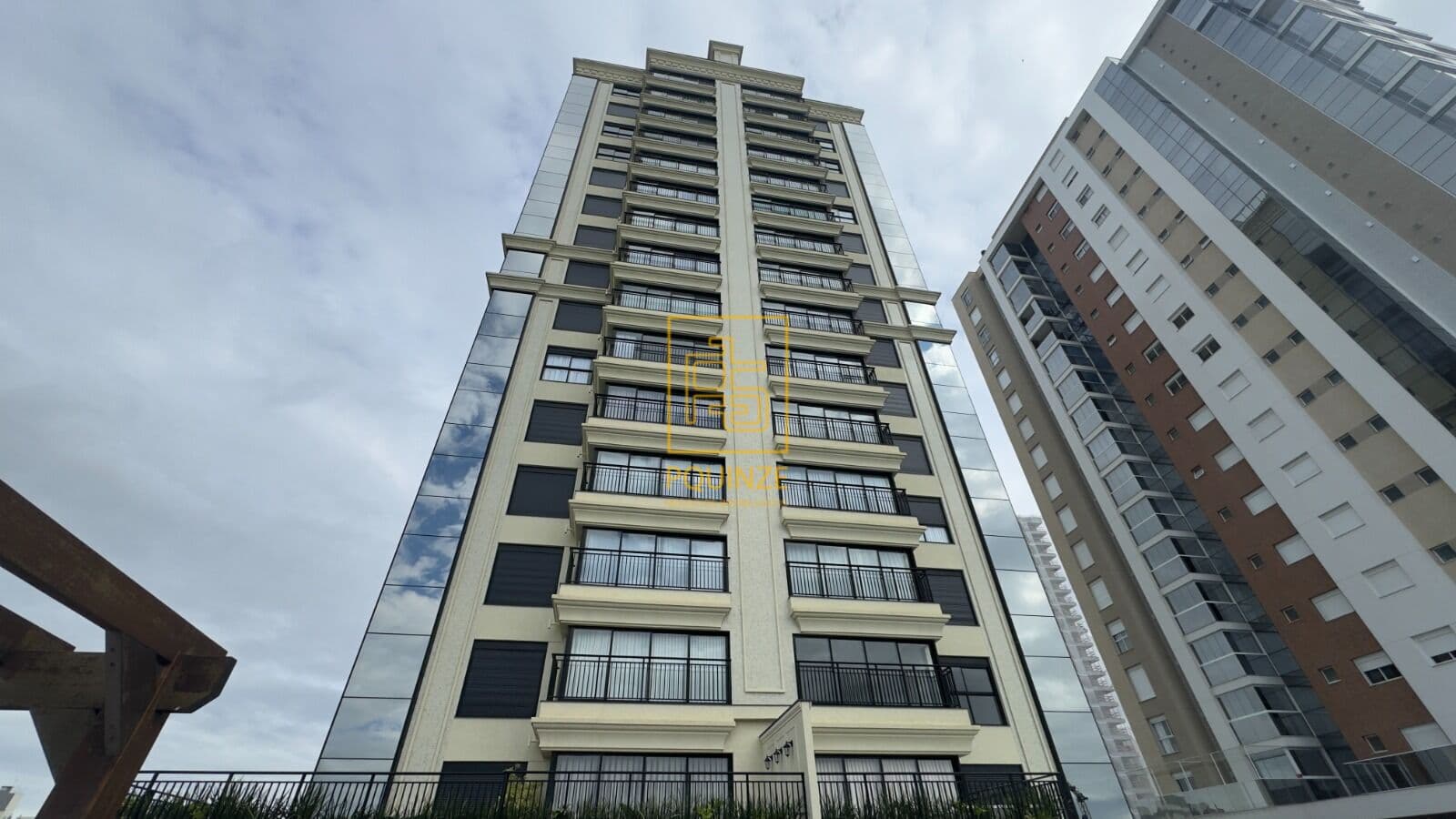 Apartamento beira mar vista definitiva da praia em Balneário Piçarras