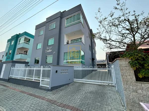 Apartamento semi mobiliado, próximo ao Centro de Timbó