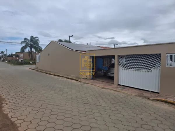 Casa com piscina em Itajubá, Barra Velha!