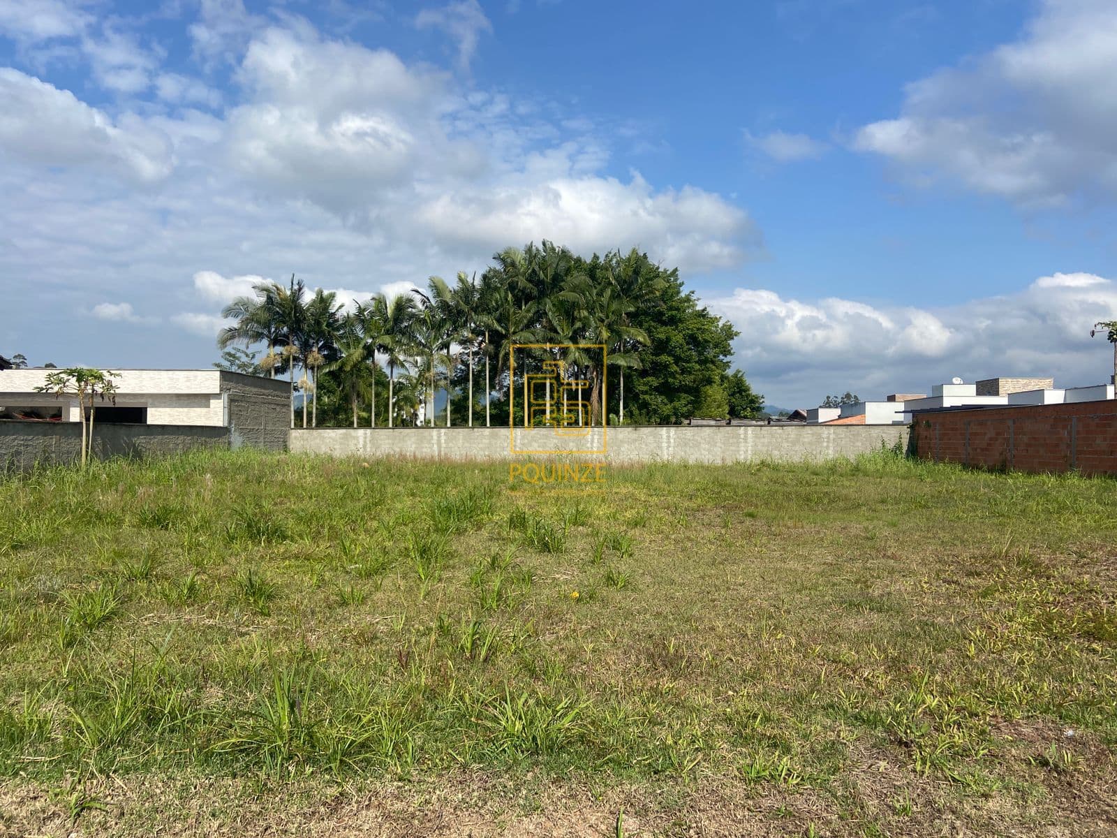 Terreno amplo no Centro de Rodeio