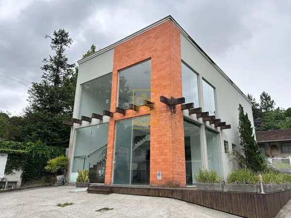 Sala Comercial com Casa e Apartamento no Bairro Imigrantes