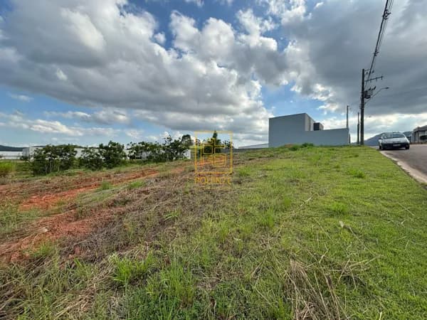 Terreno amplo em ótima localização de Rio dos Cedros