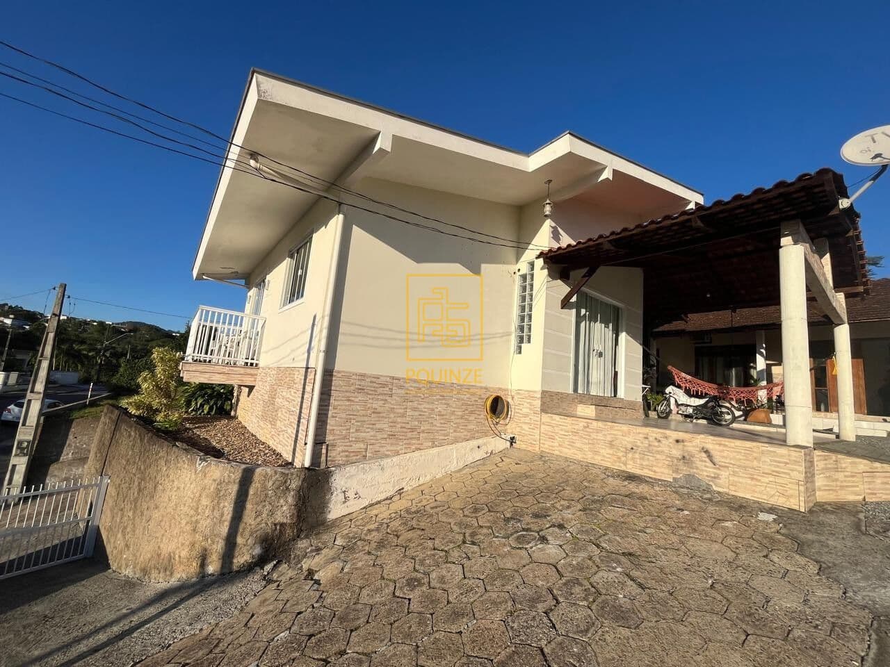 Duas casas no mesmo terreno em ótima localização em Timbó