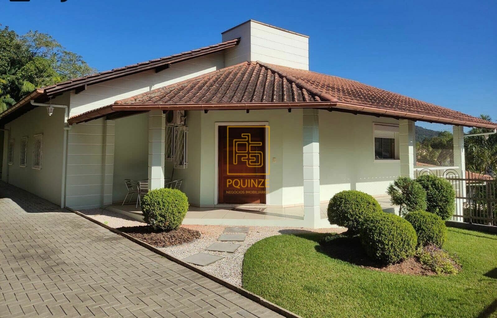 CASA ALTO PADRÃO SEMI - MOBILIADA - TIMBÓ