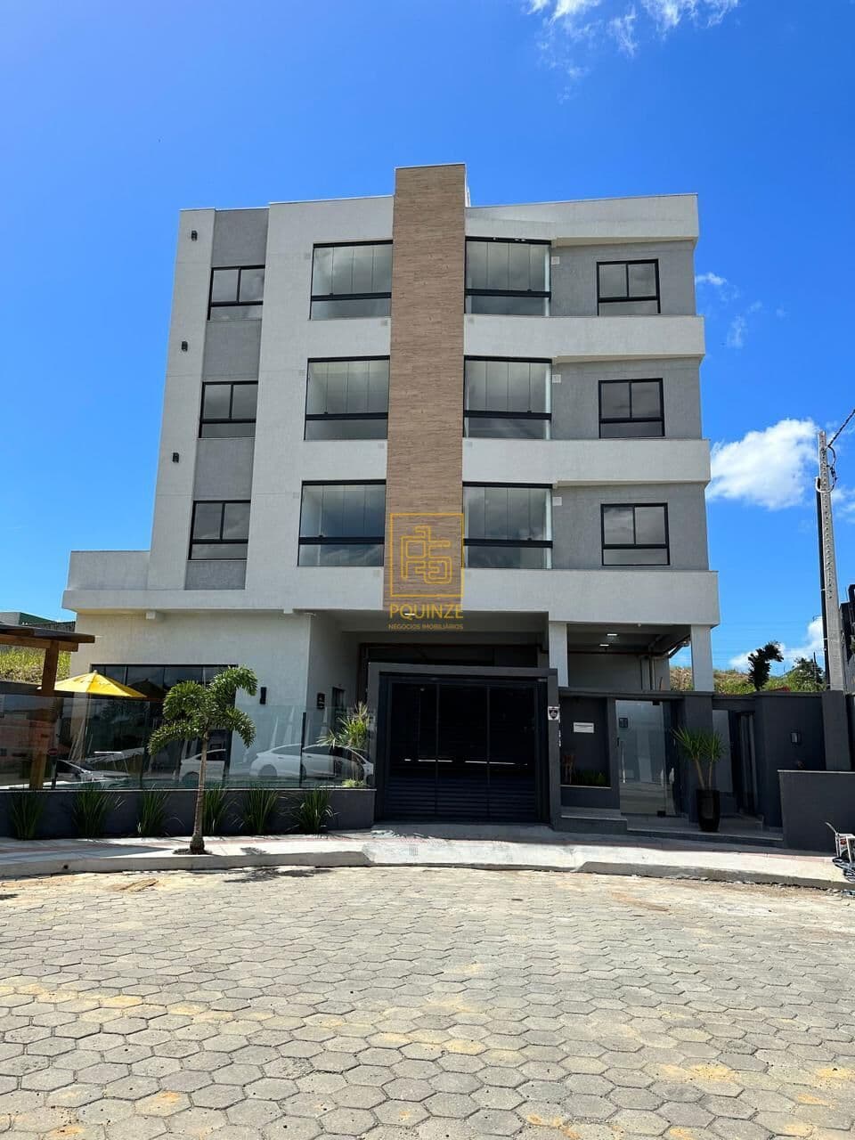 Apartamento a 2,2km da praia no residencial Villa Gaivotas
