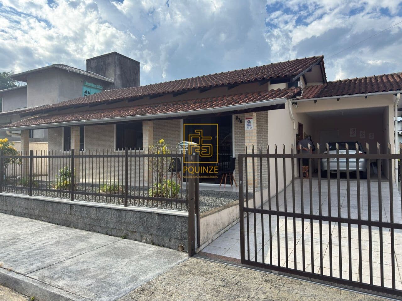 Casa no centro de Pomerode próxima a tudo