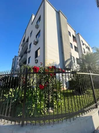 Apartamento semi mobiliado no Centro de Brusque