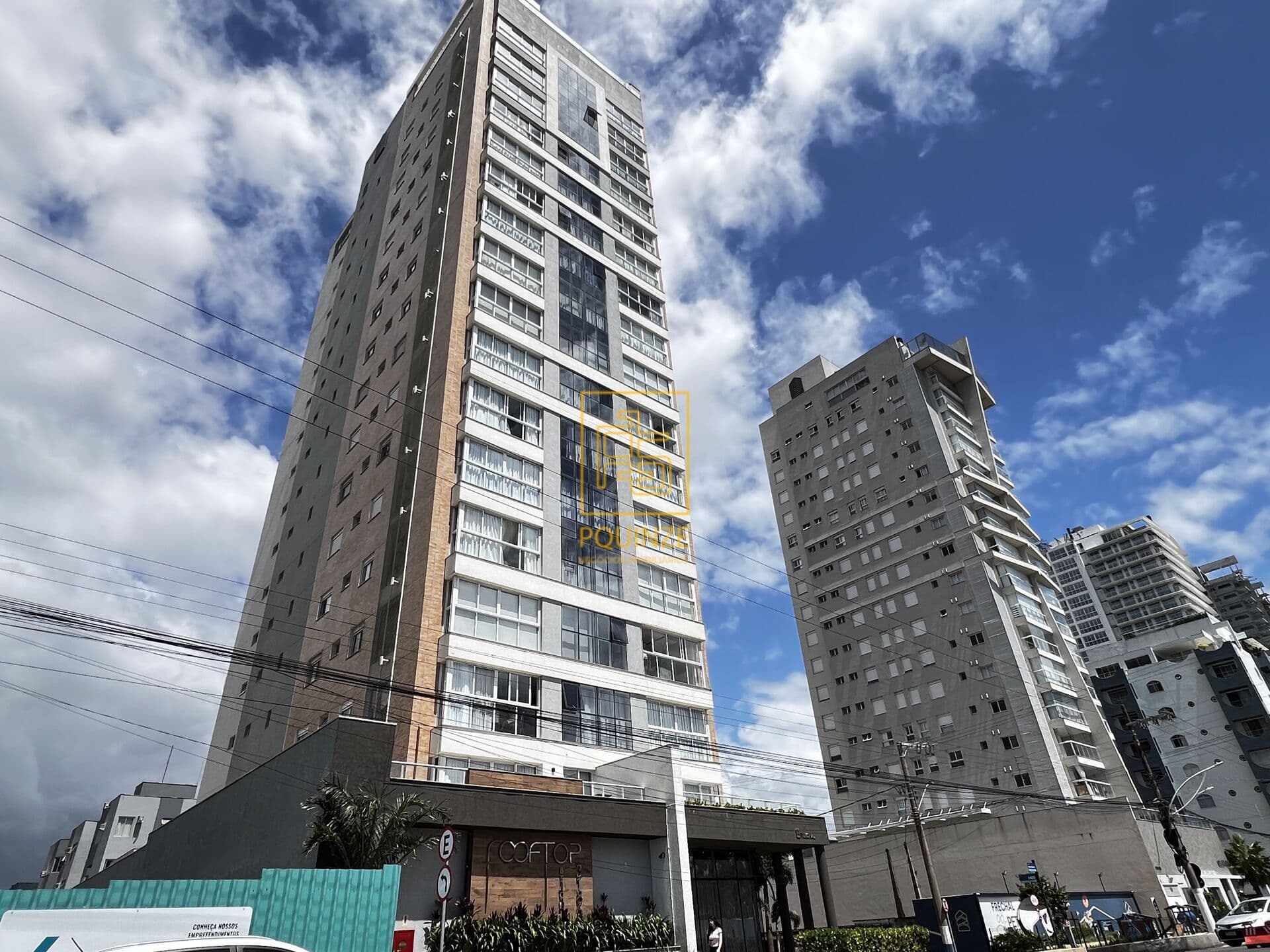 Luxuoso Apartamento no centro de Balnéario Piçarras!