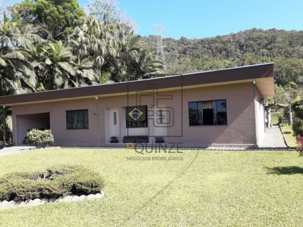 SITIO NO BAIRRO ARAPONGUINHAS