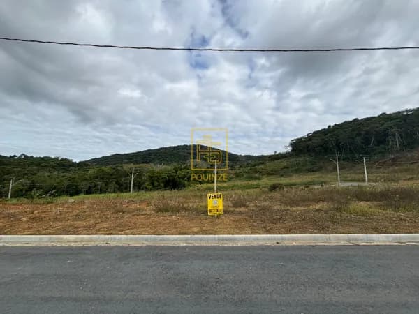 Terreno no loteamanto Pedras Brancas em Itajuba, Barra Velha.
