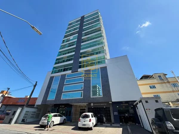 Apartamento com 3 suítes no bairro das Nações em Indaial