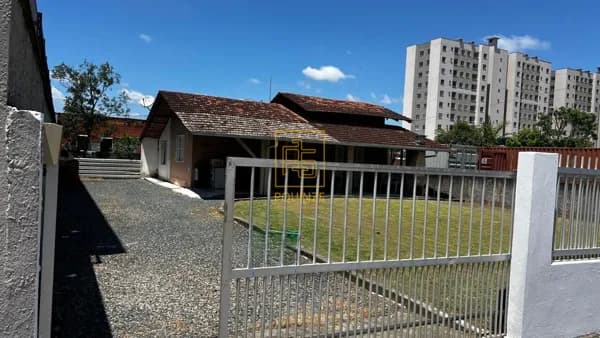 Casa á venda apenas 300 metros do mar em Itajuba, Barra Velha!