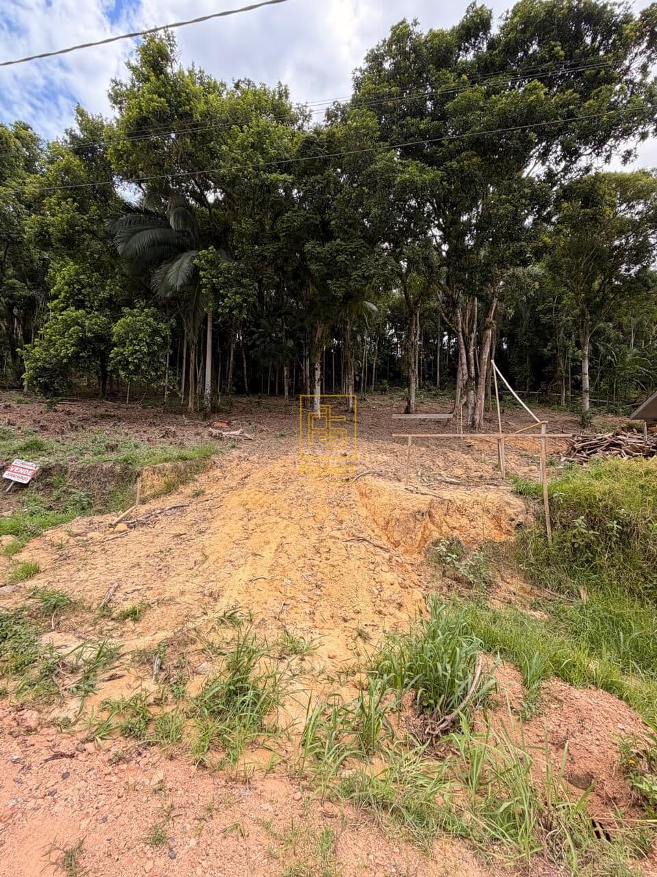 Terreno de 1.296,36m² no bairro dos Estados