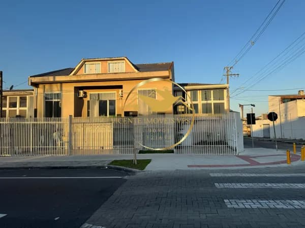 Casa a venda em Curitiba