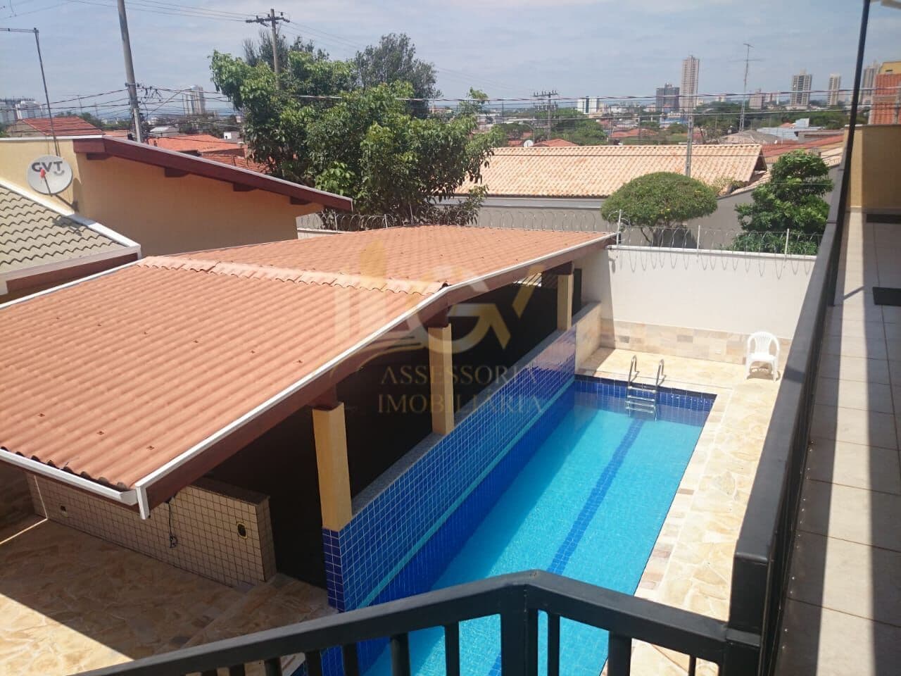 Casa Padrão em Bairro